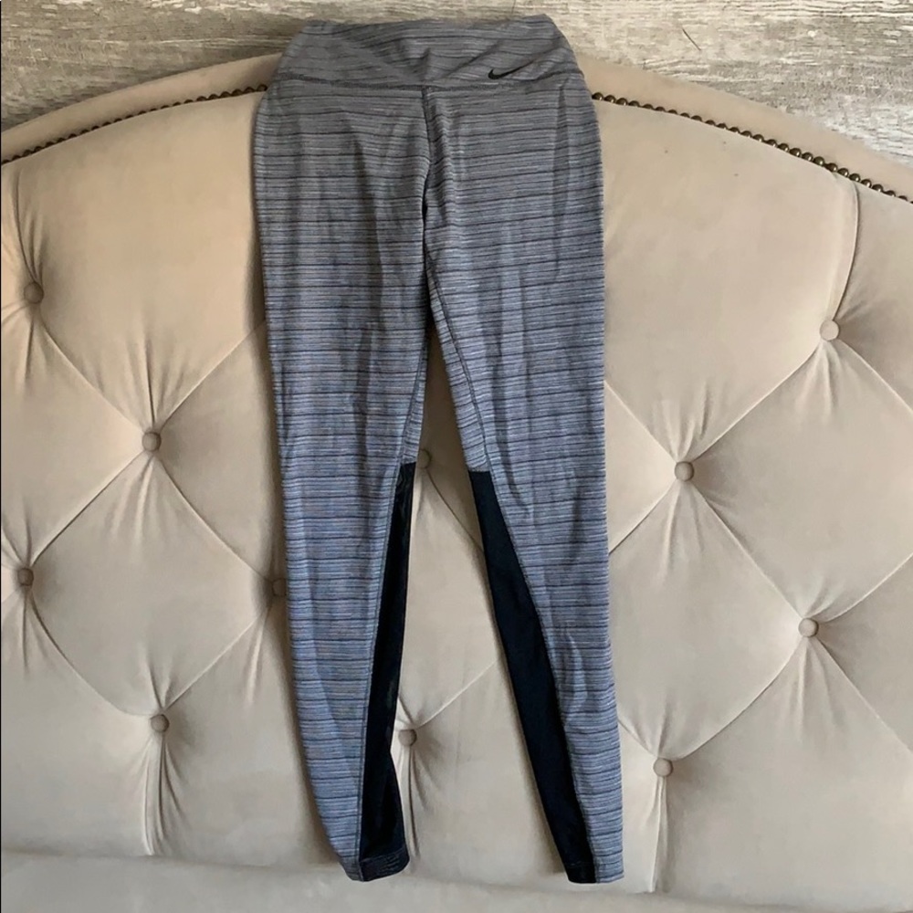 Nike dry fit high waisted leggings
